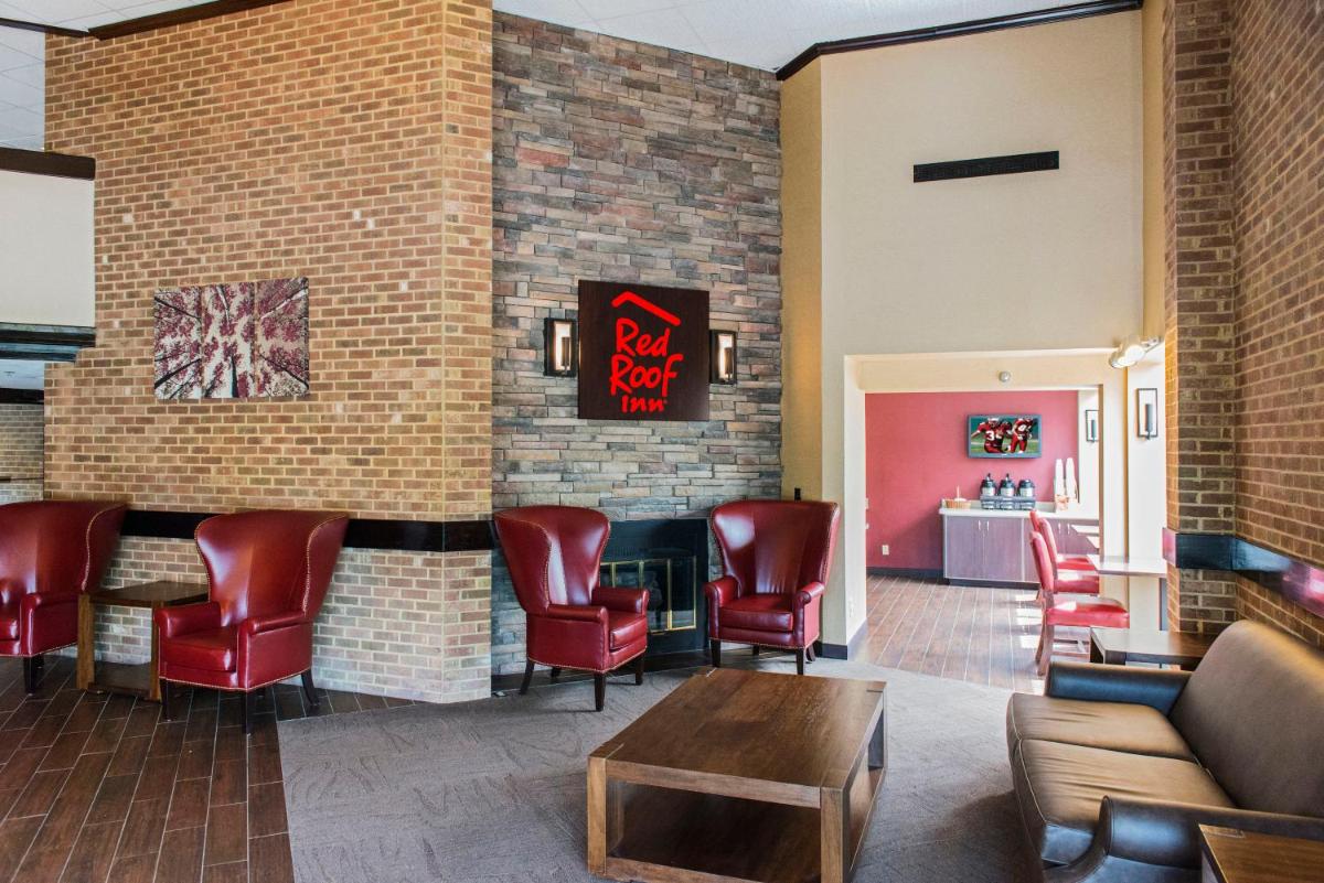 Popular attractions Area Nearby Property